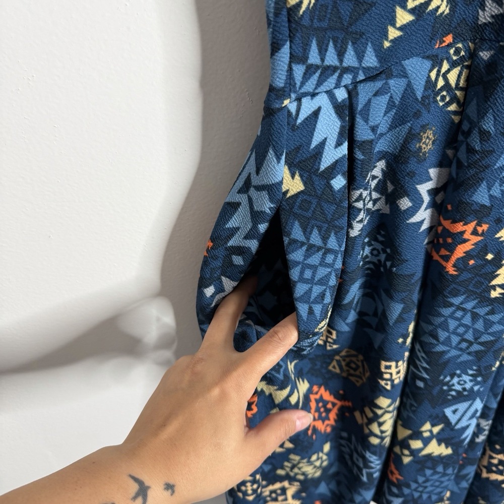 NWOT Lularoe Amelia Fit & Flare Dress XL Pockets Blue Multicolor Stretch Retro - Picture 6 of 8